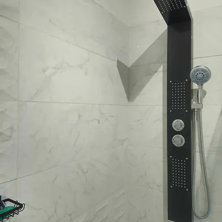 Av De Bordeaux * נרבון