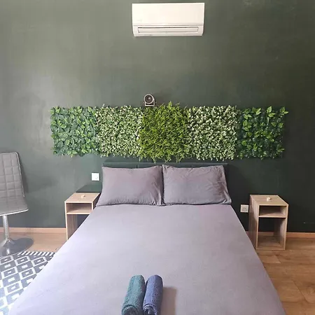 Av De Bordeaux Bed & Breakfast