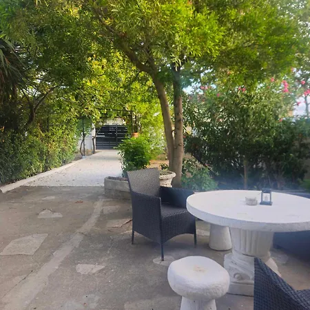 לינה וארוחת בוקר Av De Bordeaux